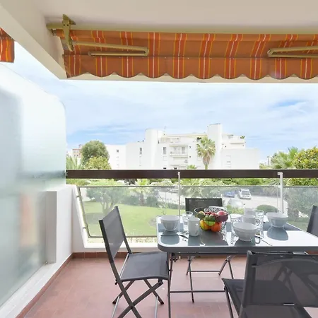 Renovated 2-br Walking To