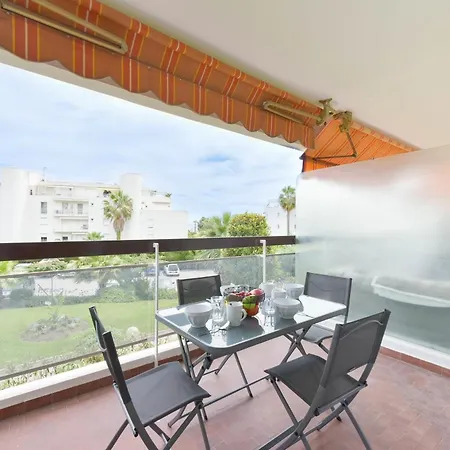 Renovated 2-br Walking To *
